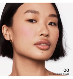 Terracotta Blush - Das Rouge für einen frischen Teint-Effekt Terracotta Blush - Das Rouge für einen frischen Teint-Effekt